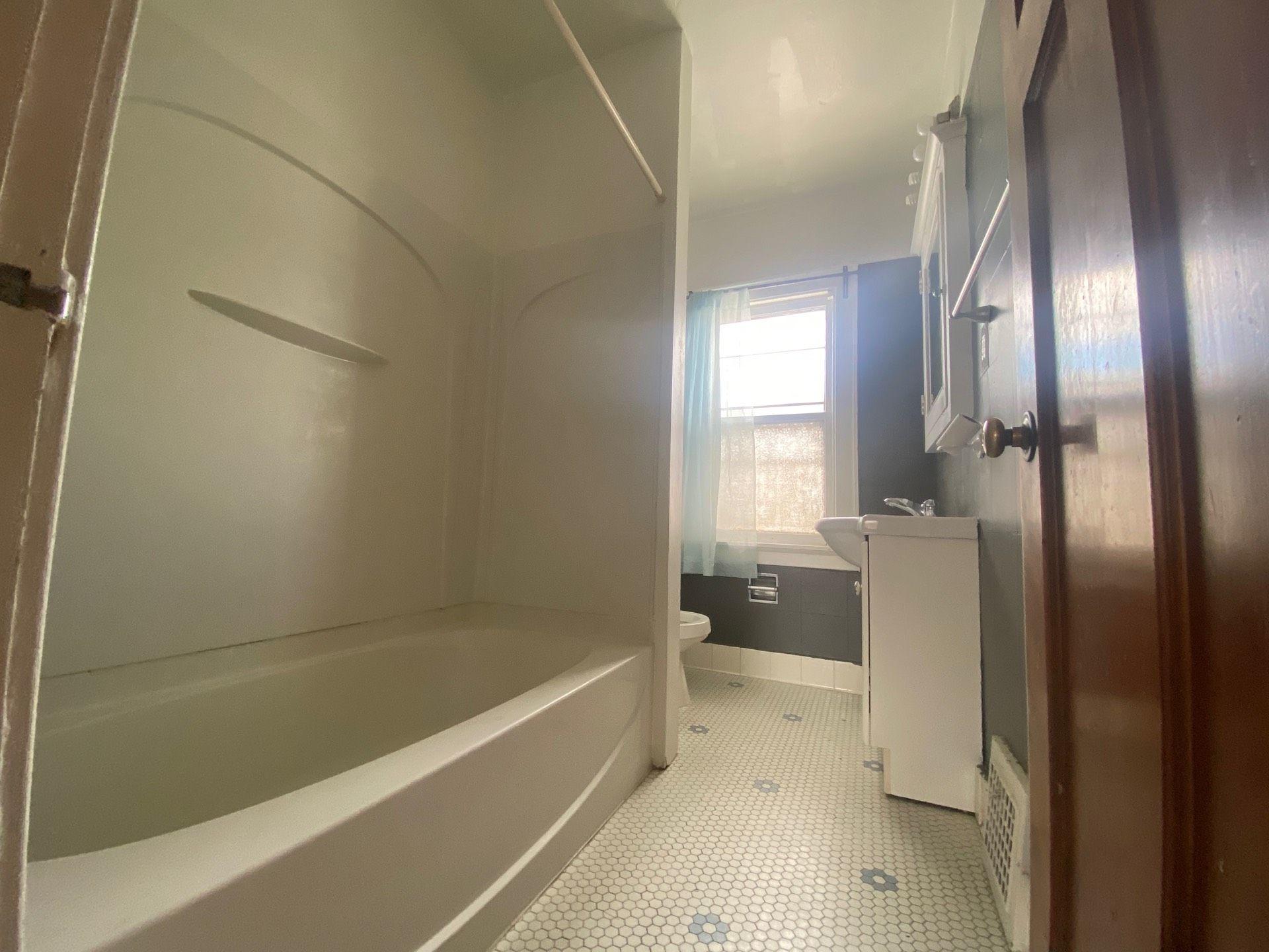 Wauwatosa, Wisconsin 53213, United States, 2 Bedrooms Bedrooms, ,1 BathroomBathrooms,Residential,Active,180369