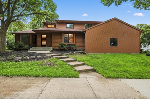 Photo of 7201 Longmeadow Rd, Madison, WI 53717 (MLS # 1978429)