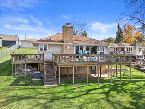 Photo of 5730 N River Bay Rd, Waterford, WI 53185 (MLS # 1941409)