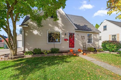 Photo of 1120 N 8th Ave, West Bend, WI 53090 (MLS # 1941169)