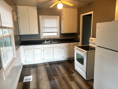 Photo of 5657 N 58th St, Milwaukee, WI 53218 (MLS # 1979955)