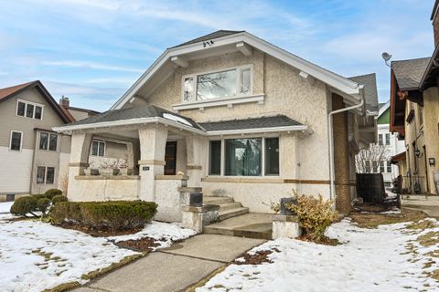 Photo of 2024 E Newberry Blvd, Milwaukee, WI 53211 (MLS # 1950200)