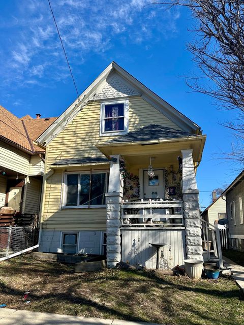 Photo of 2320 W Orchard St, Milwaukee, WI 53204 (MLS # 1955769)