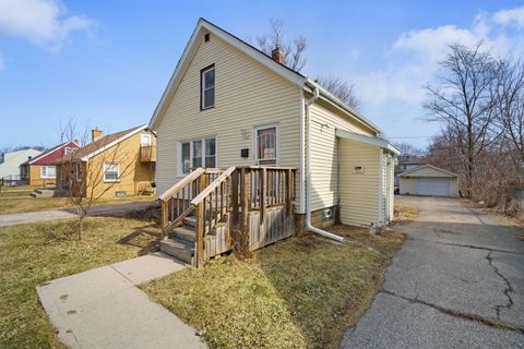 Photo of 5064 N 56th St, Milwaukee, WI 53218 (MLS # 1952662)