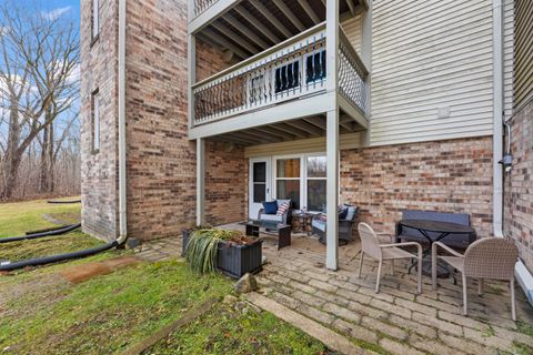 Photo of N114W16680 Crown Dr, Germantown, WI 53022 (MLS # 1946935)