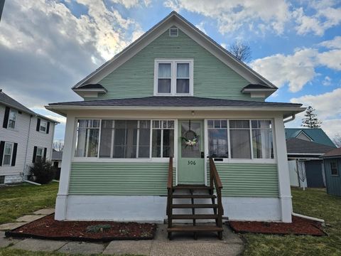 Photo of 306 S K St, Sparta, WI 54656 (MLS # 1955569)