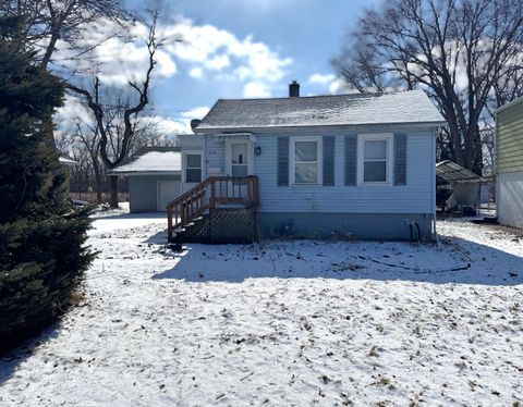 Photo of 334 Sibley St, Fond Du Lac, WI 54935 (MLS # 1951543)
