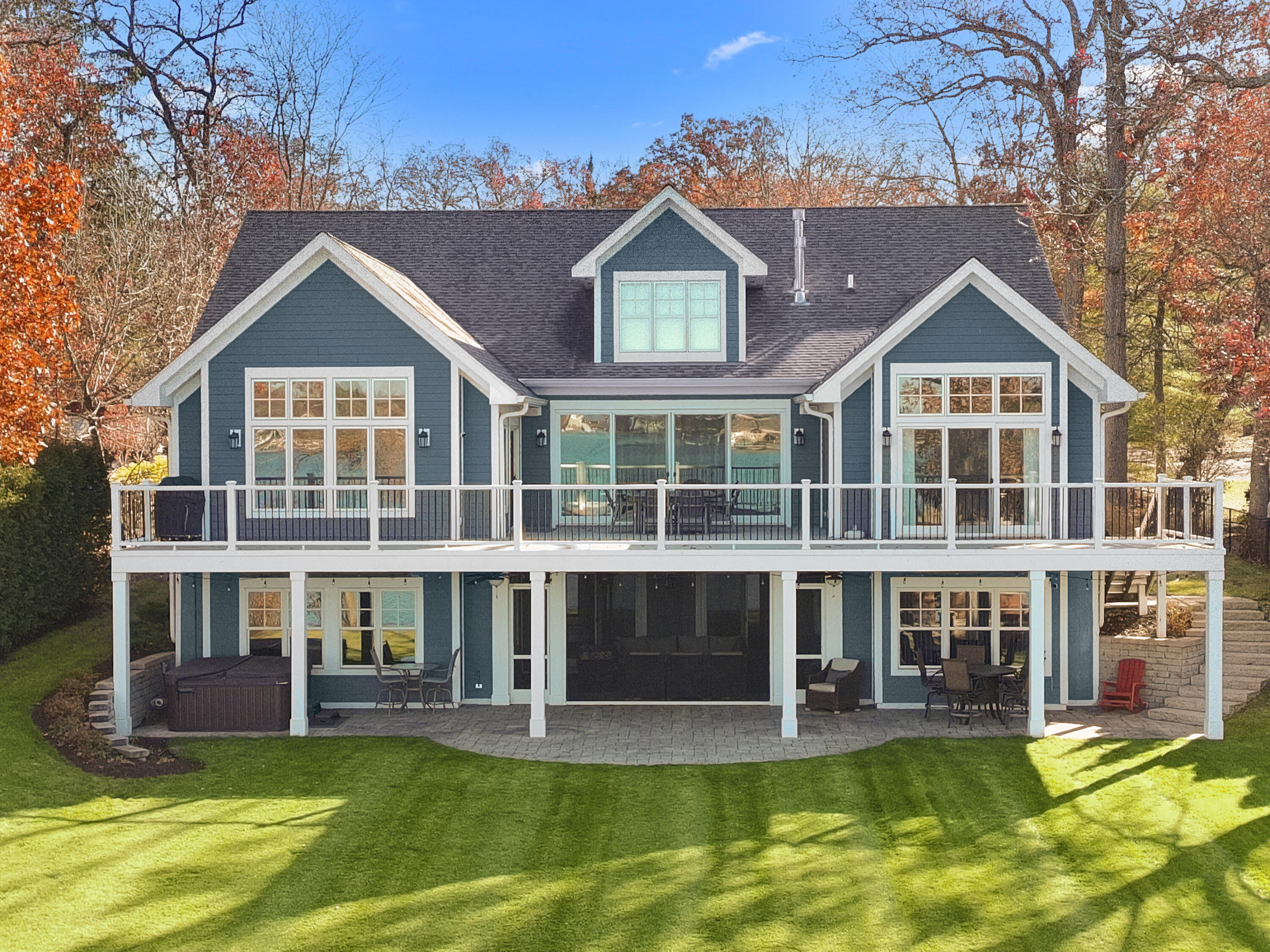 1615 E Lake Shore Dr