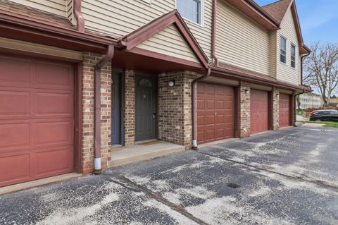 Photo of 2077 S 102nd St, West Allis, WI 53227 (MLS # 1963718)