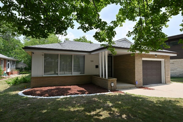 3950 N 58TH ST, MILWAUKEE, WI 53216 - Image bb601c8dfddbbf96620c6cab34952051/1887344005