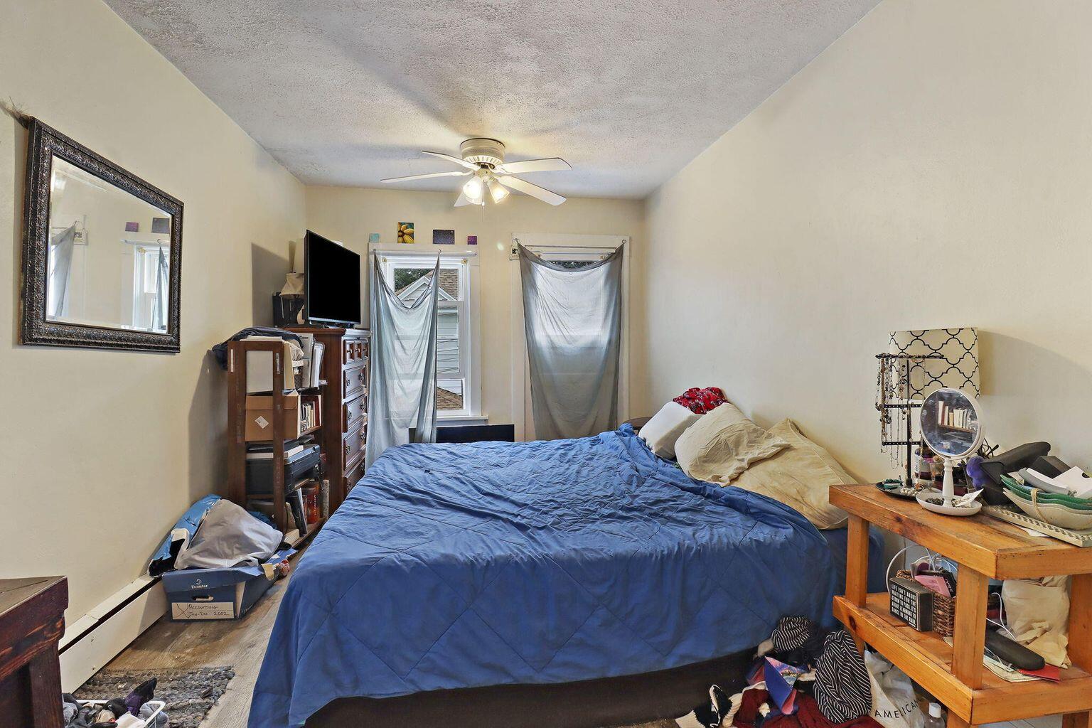 Kenosha, Wisconsin 53143, United States, 3 Bedrooms Bedrooms, ,2 BathroomsBathrooms,Residential,Active,211827