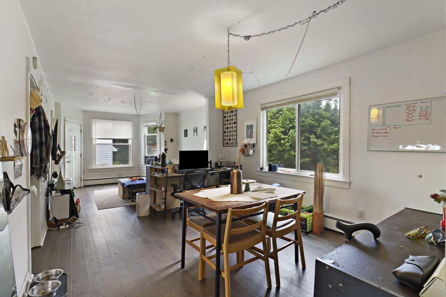 Kenosha, Wisconsin 53143, United States, 3 Bedrooms Bedrooms, ,2 BathroomsBathrooms,Residential,Active,211827