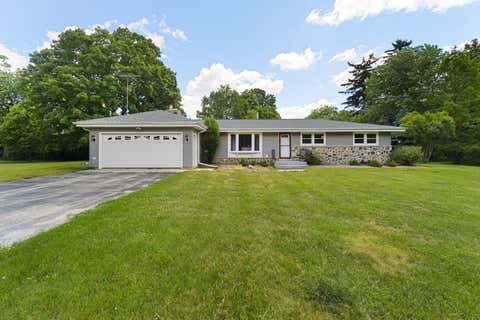 Photo of 518 W Grand Ave, Port Washington, WI 53074 (MLS # 1968911)