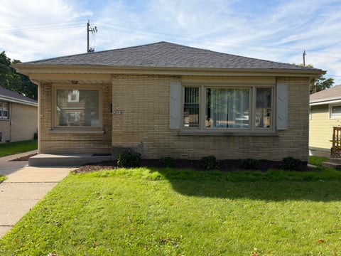 Photo of 3909 N 62nd St, Milwaukee, WI 53216 (MLS # 1985424)