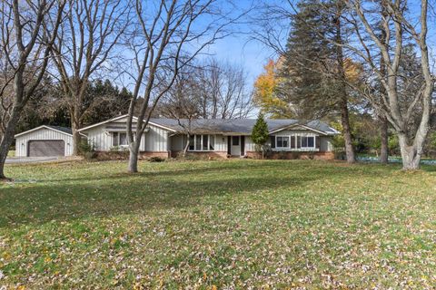 Photo of S42W34366 Griffith Ln, Ottawa, WI 53118 (MLS # 1947033)