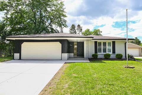 Photo of 8803 W Cheyenne St, Milwaukee, WI 53224 (MLS # 1976614)