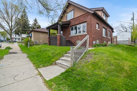 Photo of 2718 S Howell Ave, Milwaukee, WI 53207 (MLS # 1960178)