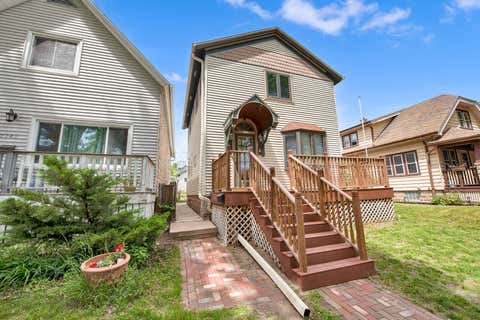 Photo of 2239 S Aldrich St, Milwaukee, WI 53207 (MLS # 1965903)