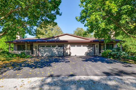 Photo of 3810 Wyoming Way, Caledonia, WI 53404 (MLS # 1944460)