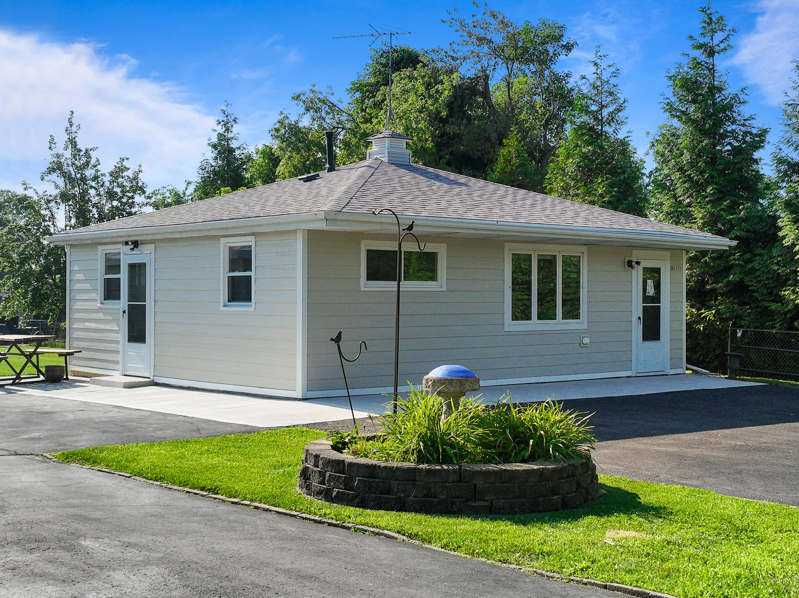 N3358 Hawthorn Rd-5