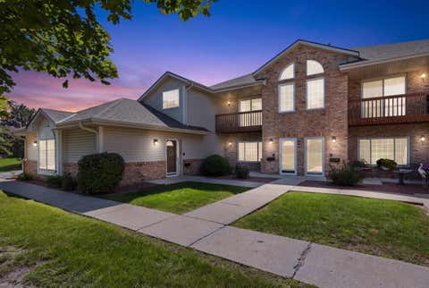 Photo of 17410 W Lincoln Ave, New Berlin, WI 53146 (MLS # 1977801)