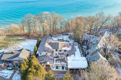 4686 N Lake Dr Whitefish Bay WI 53211
