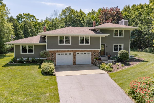 N93W24655 BARK RD, COLGATE, WI 53017 - Image bcb33e71eff44ea5967ddaf57c9d231c/3804265103