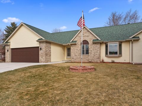 Photo of 1408 Prairie Ln, Sheboygan Falls, WI 53085 (MLS # 1952602)