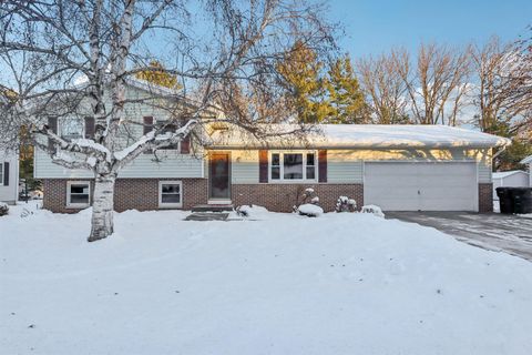 Photo of 1164 Tifwood Dr, Jefferson, WI 53549 (MLS # 1944273)