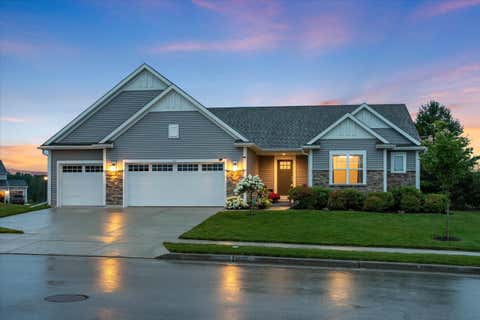 Photo of 213 Emerald Blvd, Saukville, WI 53080 (MLS # 1973438)