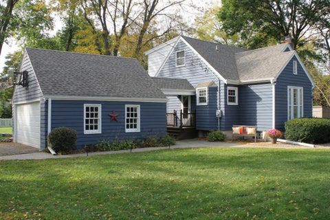 Photo of 13325 W North Ave, Brookfield, WI 53005 (MLS # 1984643)