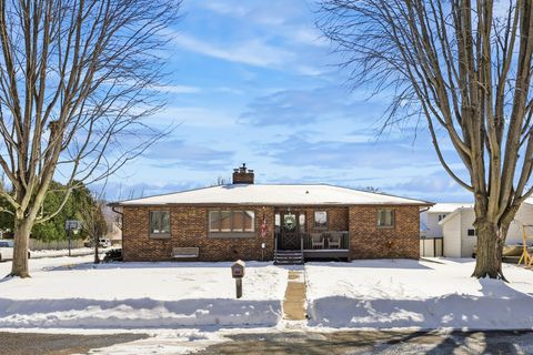 Photo of 3336 Fairchild St E, La Crosse, WI 54601 (MLS # 1954405)