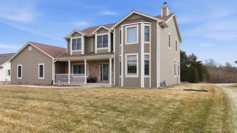 Photo of 6817 Sandy Ln, Waterford, WI 53185 (MLS # 1951441)