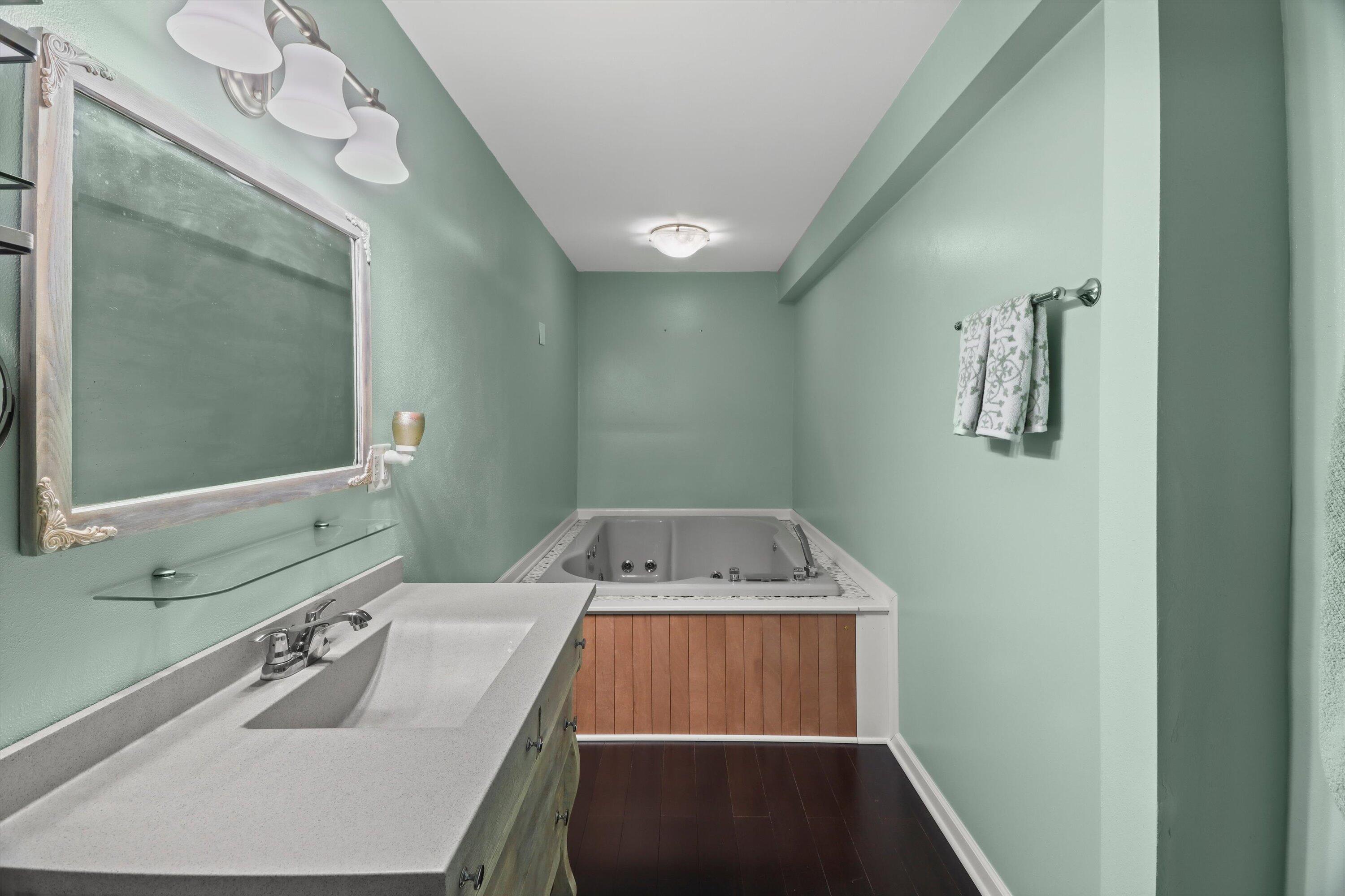 Whitewater, Wisconsin 53190, United States, 4 Bedrooms Bedrooms, ,3 BathroomsBathrooms,Residential,Active,195029