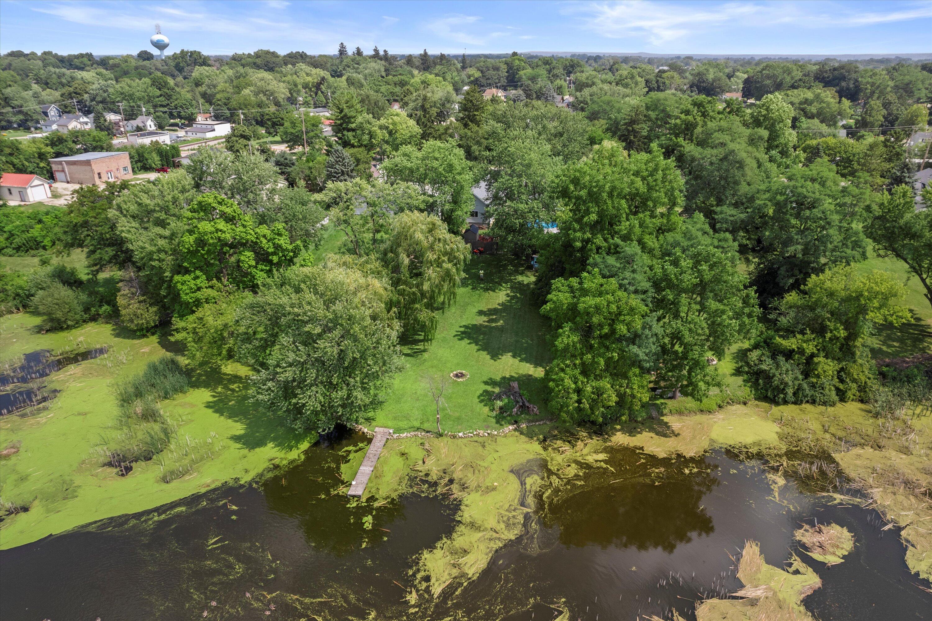 Whitewater, Wisconsin 53190, United States, 4 Bedrooms Bedrooms, ,3 BathroomsBathrooms,Residential,Active,195029