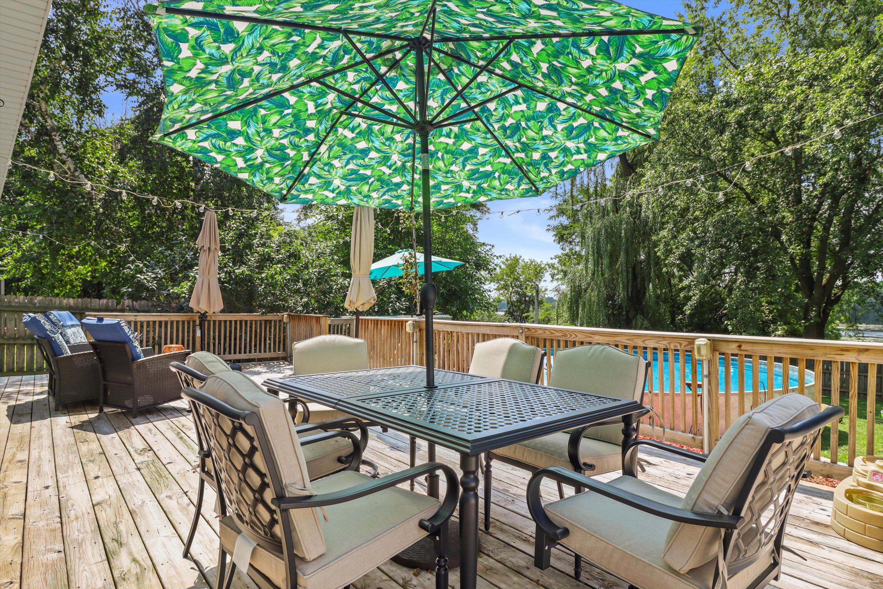 Whitewater, Wisconsin 53190, United States, 4 Bedrooms Bedrooms, ,3 BathroomsBathrooms,Residential,Active,195029