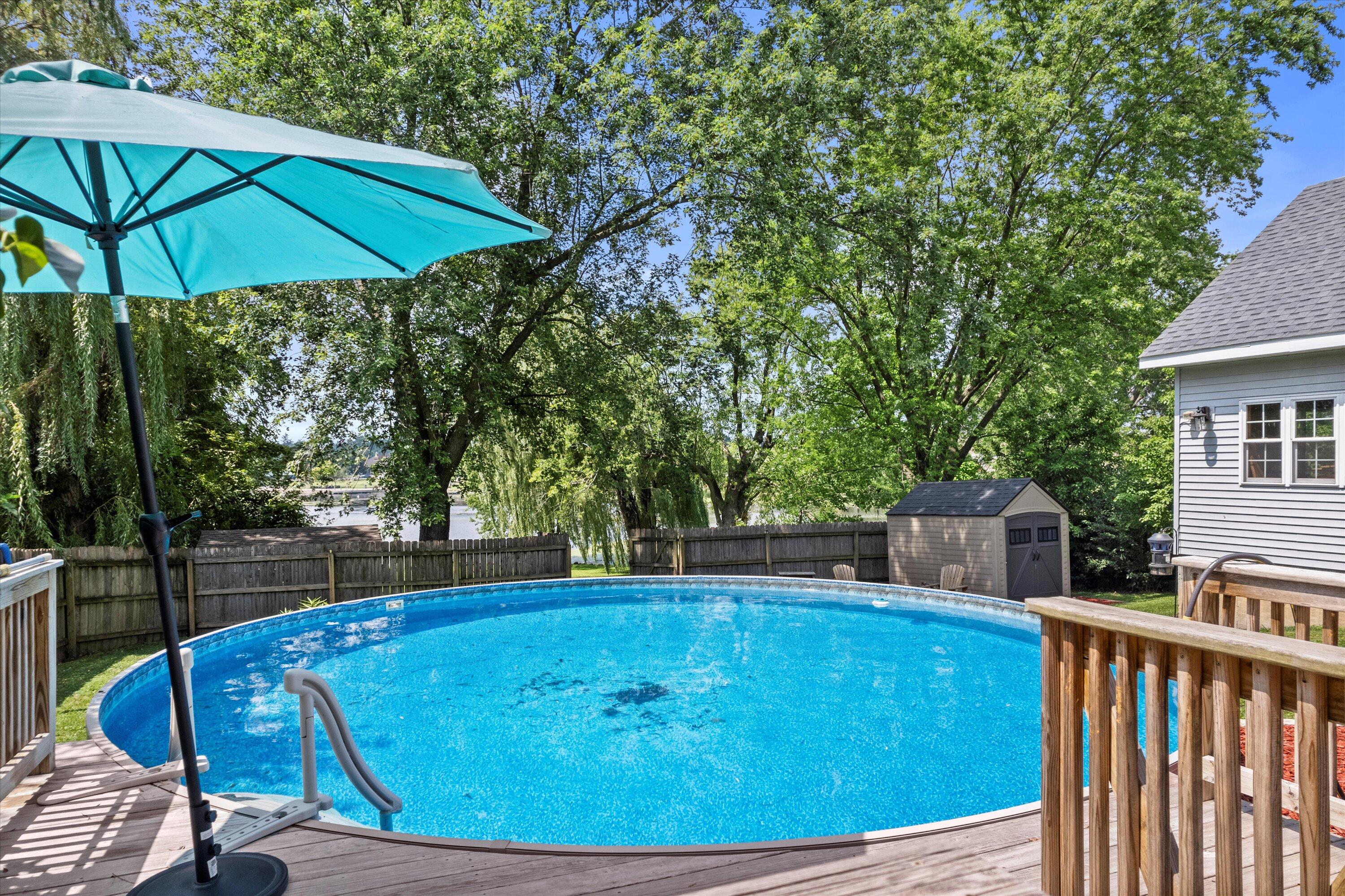 Whitewater, Wisconsin 53190, United States, 4 Bedrooms Bedrooms, ,3 BathroomsBathrooms,Residential,Active,195029