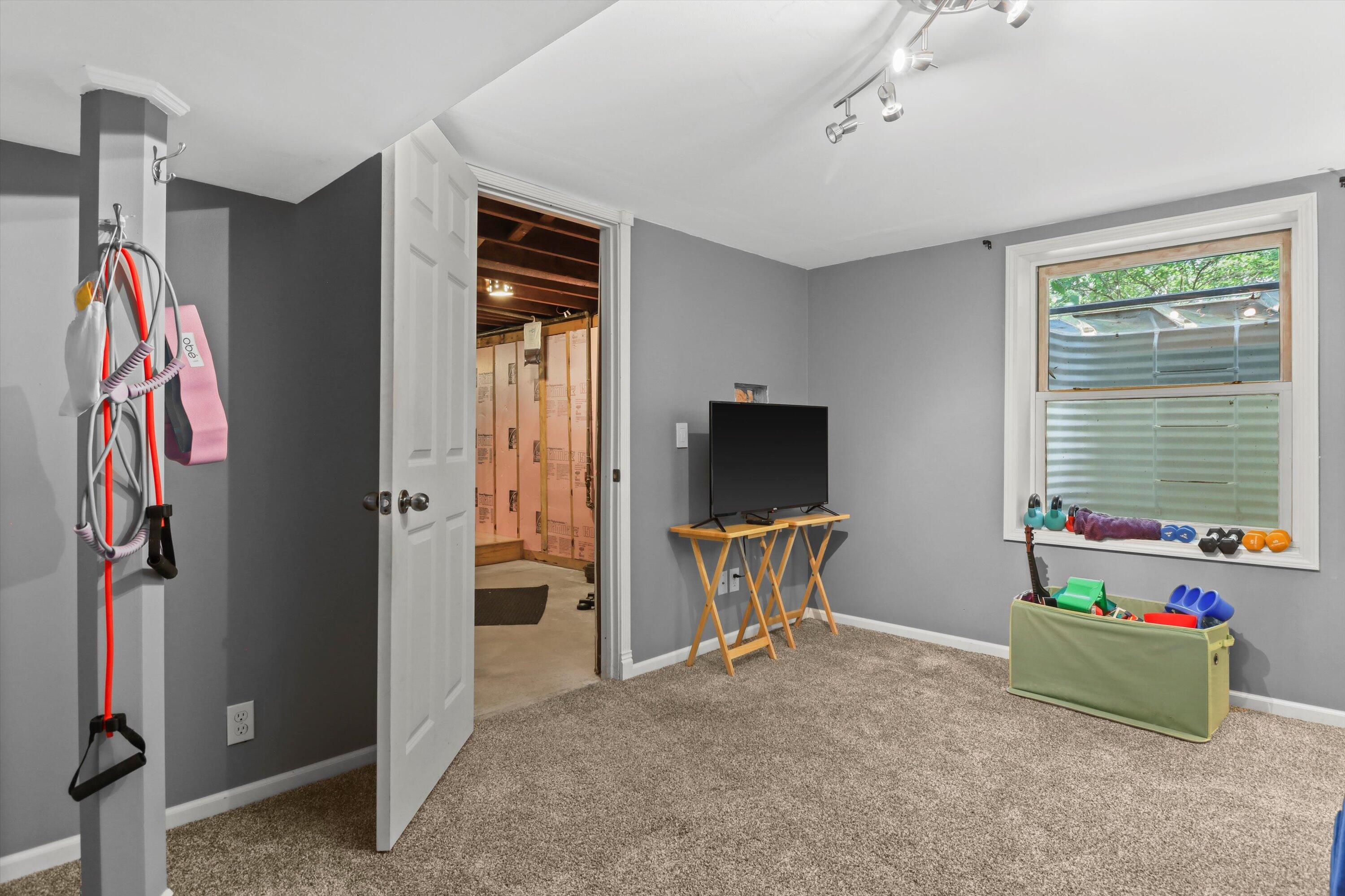 Whitewater, Wisconsin 53190, United States, 4 Bedrooms Bedrooms, ,3 BathroomsBathrooms,Residential,Active,195029