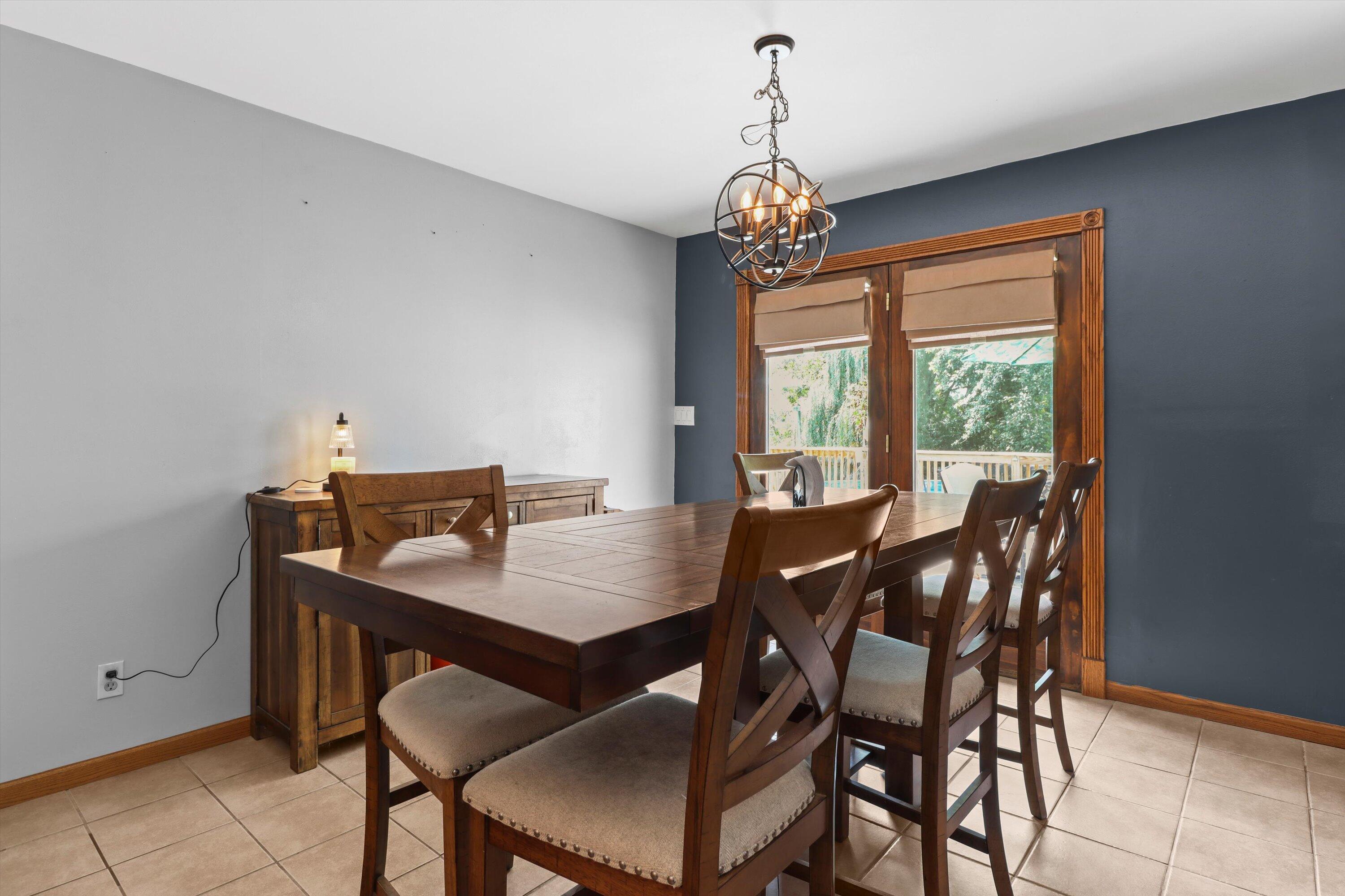 Whitewater, Wisconsin 53190, United States, 4 Bedrooms Bedrooms, ,3 BathroomsBathrooms,Residential,Active,195029