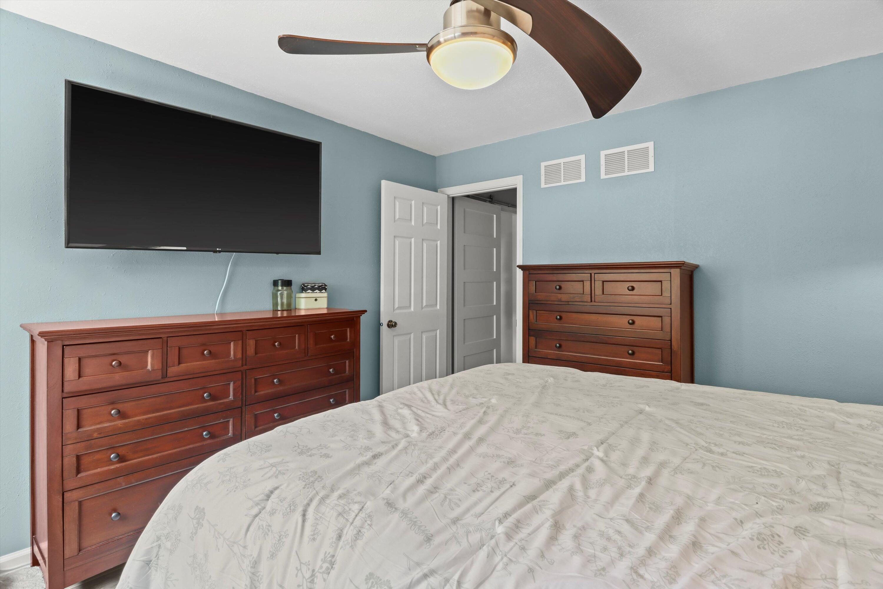 Whitewater, Wisconsin 53190, United States, 4 Bedrooms Bedrooms, ,3 BathroomsBathrooms,Residential,Active,195029