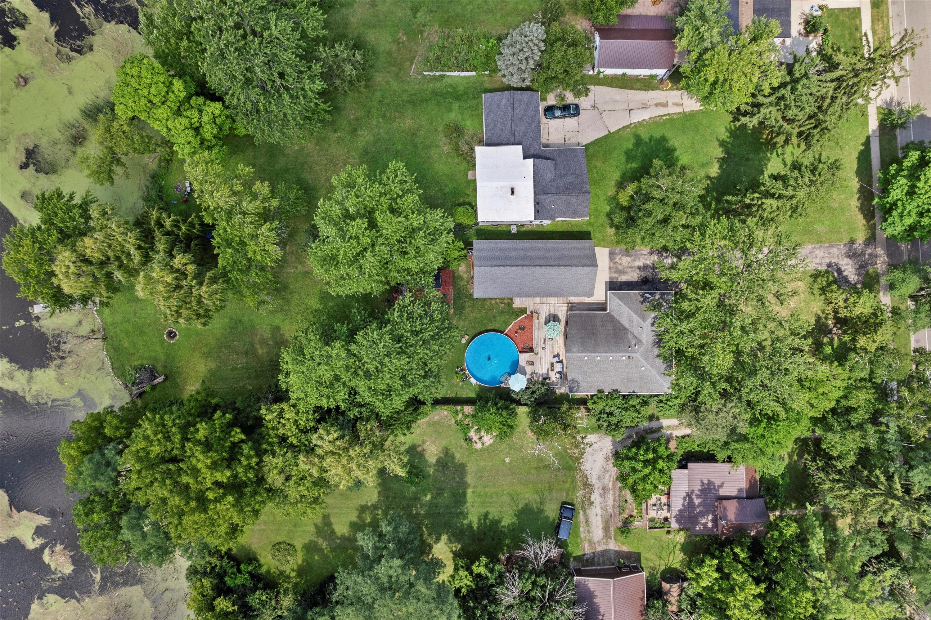 Whitewater, Wisconsin 53190, United States, 4 Bedrooms Bedrooms, ,3 BathroomsBathrooms,Residential,Active,195029