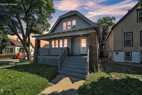 Photo of 2111 W Burnham St, Milwaukee, WI 53204 (MLS # 1962091)