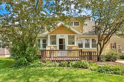 Photo of 7825 17th Ave, Kenosha, WI 53143 (MLS # 1979290)