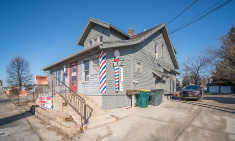 Photo of 1432 W WASHINGTON St, West Bend, WI 53095 (MLS # 1950486)