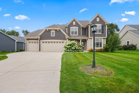 Photo of 15455 Elmbrook Way, Brookfield, WI 53005 (MLS # 1931746)