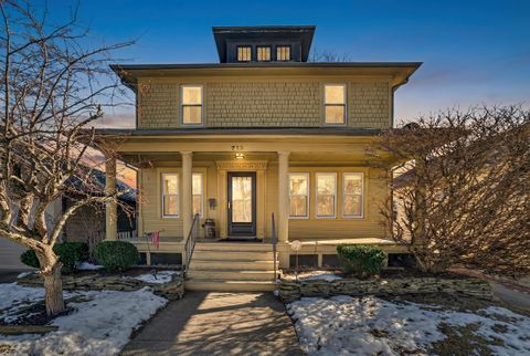 Photo of 713 West Lawn Ave, Racine, WI 53405 (MLS # 1950198)