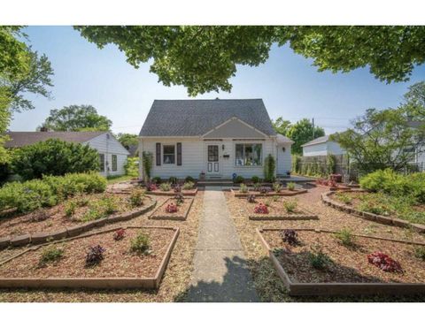 Photo of 5721 N 58th St, Milwaukee, WI 53218 (MLS # 1943696)