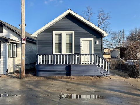 Photo of 340 E Archer Ave, Milwaukee, WI 53207 (MLS # 1951030)