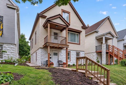 Photo of 2633 S 3rd St, Milwaukee, WI 53207 (MLS # 1979393)
