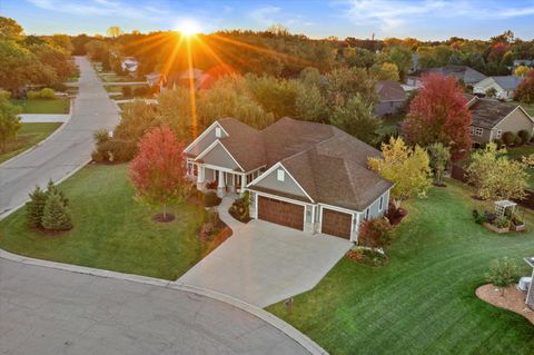 Photo of 5913 Carriage Hills Dr, Mount Pleasant, WI 53406 (MLS # 1959204)